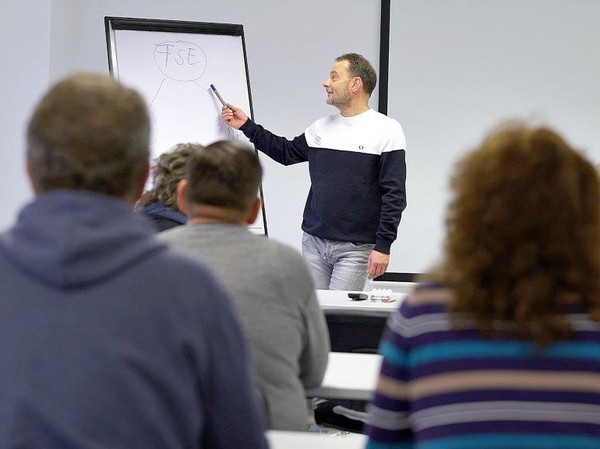 FSE Pflegebasiskurs Unterricht